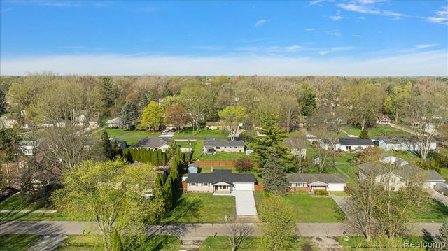 47349 Nita Drive, Utica, MI 48317