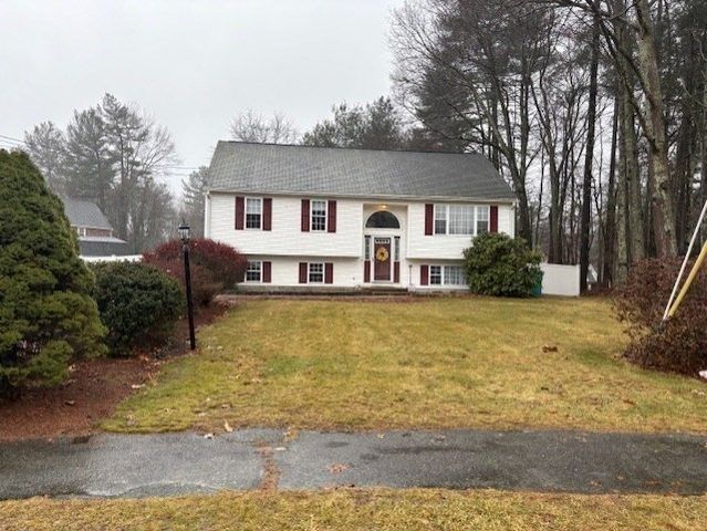 18 Towle Ct, Douglas, MA 01516