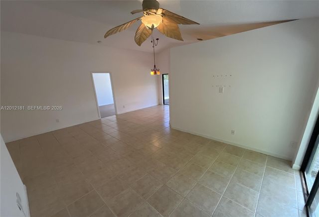 9 Beckley Pl, Boynton Beach, FL 33426