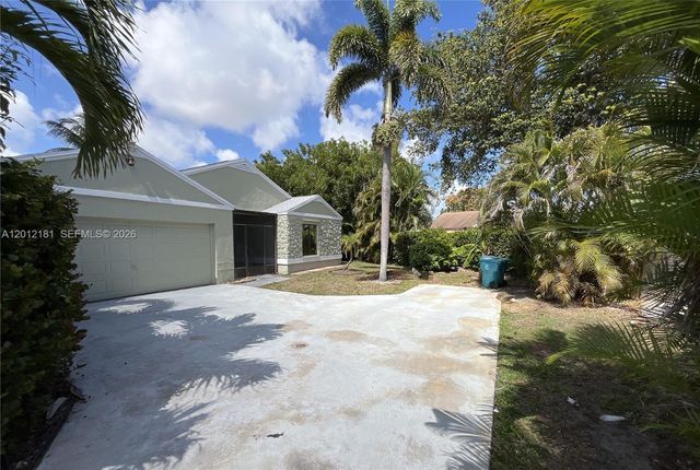 9 Beckley Pl, Boynton Beach, FL 33426