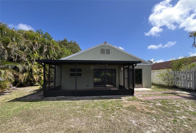 9 Beckley Pl, Boynton Beach, FL 33426