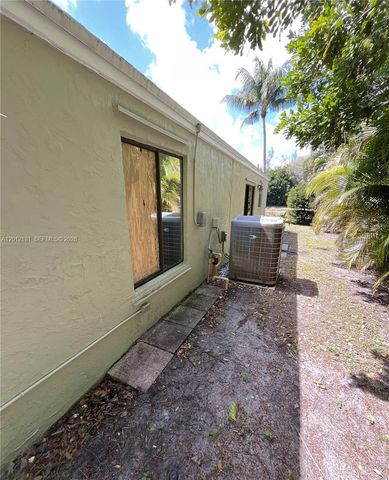 9 Beckley Pl, Boynton Beach, FL 33426