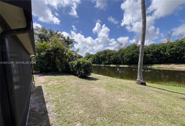 9 Beckley Pl, Boynton Beach, FL 33426
