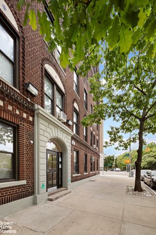 680 RIVERSIDE Drive 4CD, New York City, NY 10031