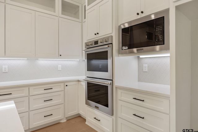 403 Ashlyn Circle, Bullard, TX 75757