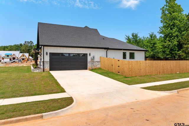 403 Ashlyn Circle, Bullard, TX 75757