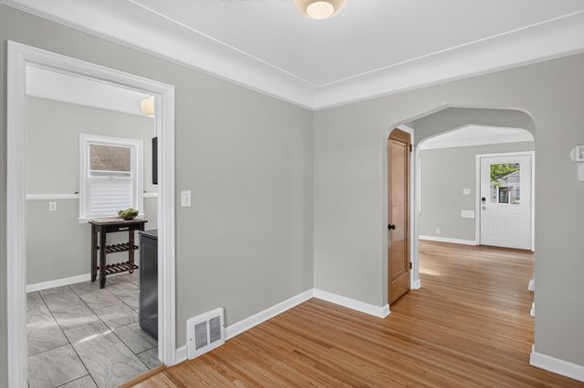 3305 Zarthan Avenue S, Saint Louis Park, MN 55416