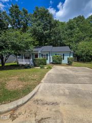801 Maple Shade Lane, Apex, NC 27502