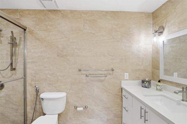 8105 SW 81st Ct, Miami, FL 33143