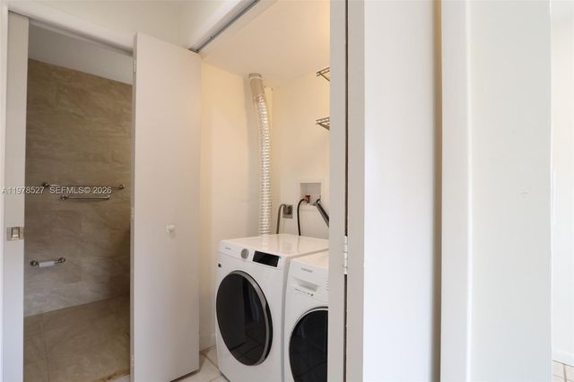 8105 SW 81st Ct, Miami, FL 33143