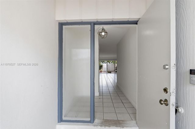 8105 SW 81st Ct, Miami, FL 33143