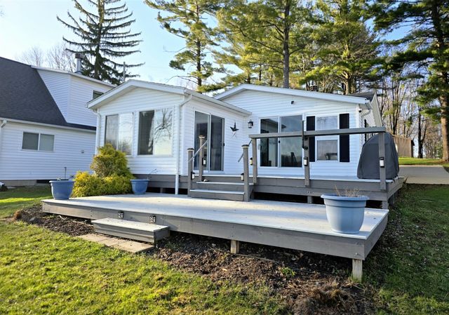 3726 Peterson Drive, Gobles, MI 49055