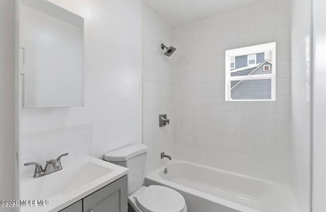 40 Twilight Avenue Unit 1, Keansburg, NJ 07734