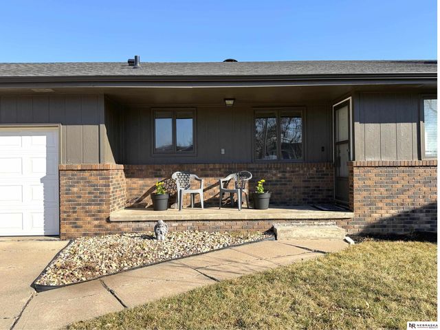 7421 S 53rd Street, Omaha, NE 68157