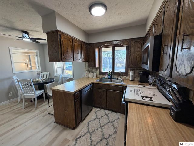 7421 S 53rd Street, Omaha, NE 68157