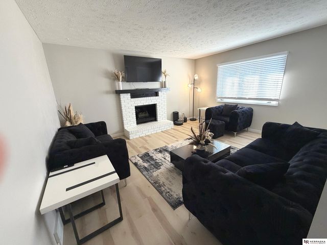 7421 S 53rd Street, Omaha, NE 68157