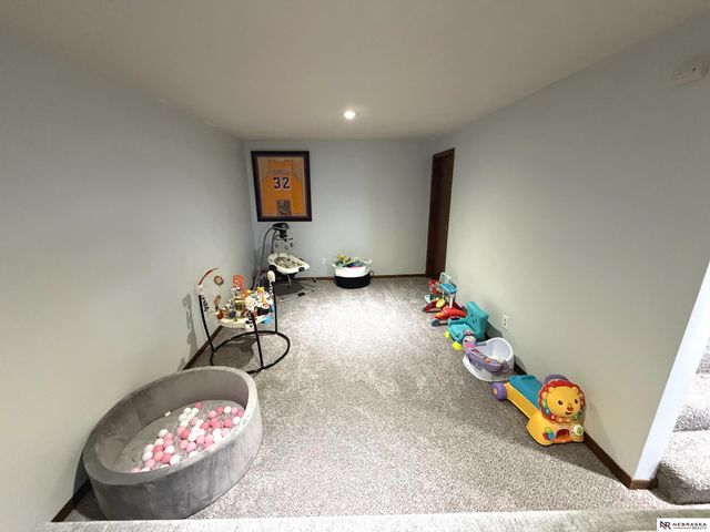 7421 S 53rd Street, Omaha, NE 68157