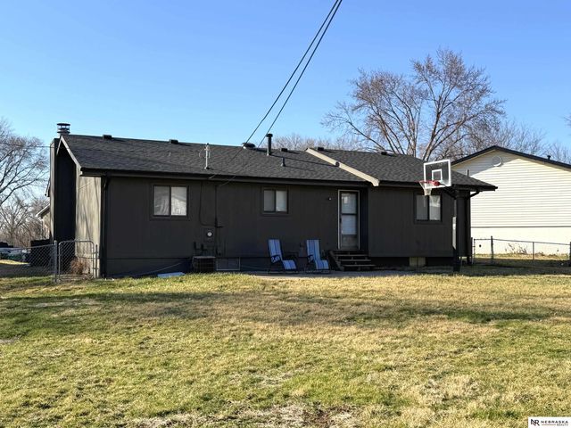 7421 S 53rd Street, Omaha, NE 68157