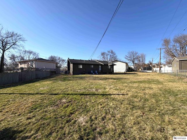 7421 S 53rd Street, Omaha, NE 68157