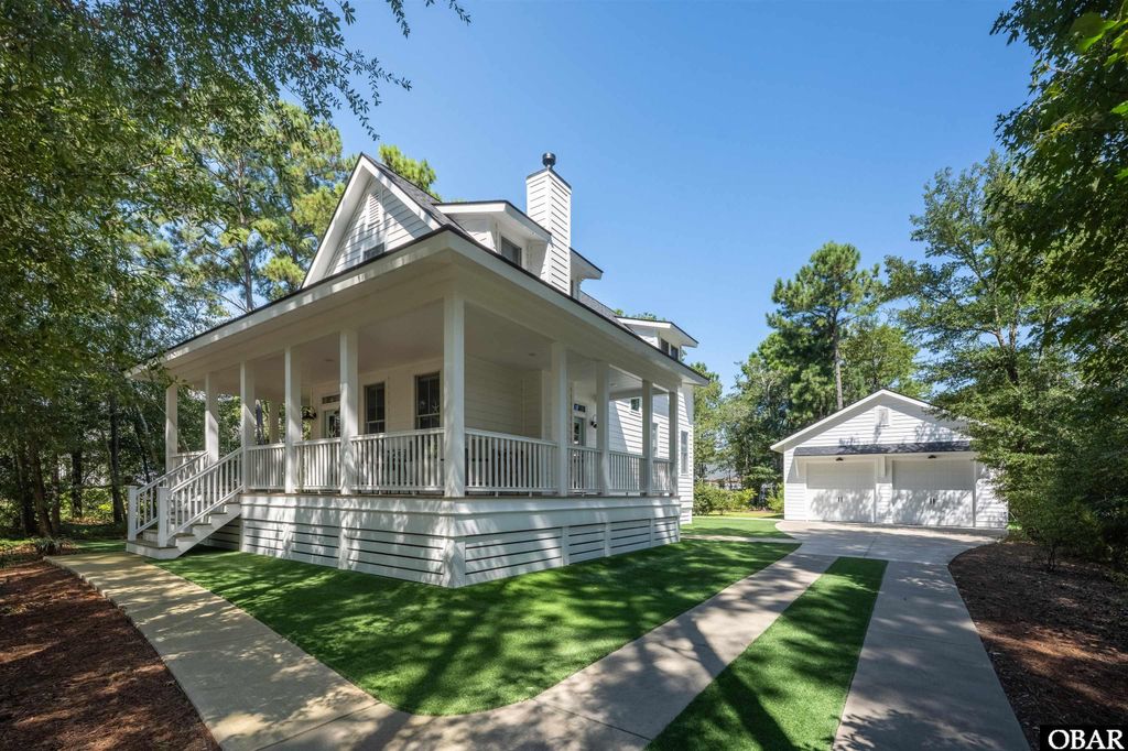 Image 1 of property listing at 141 Tuscarora Ct, Manteo, NC 27954
