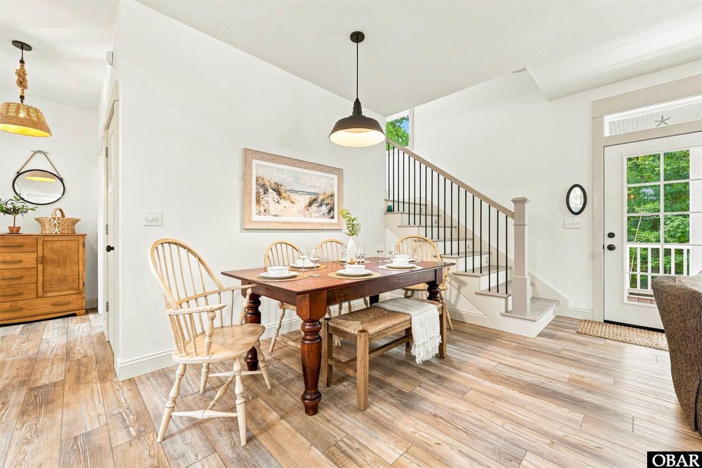 Image 16 of property listing at 141 Tuscarora Ct, Manteo, NC 27954
