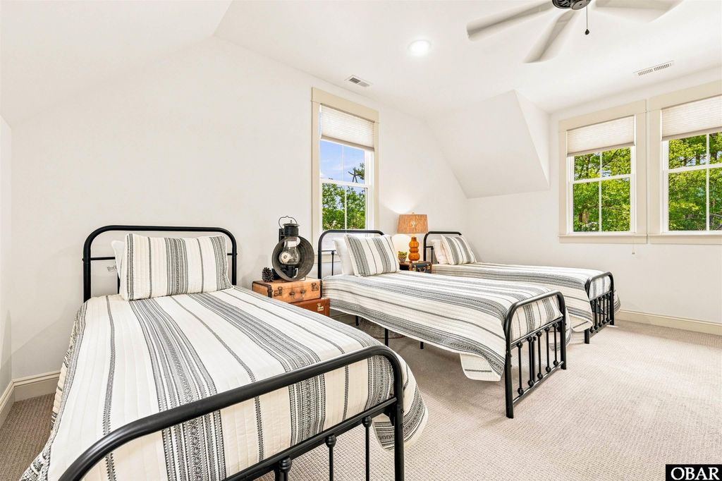 Image 25 of property listing at 141 Tuscarora Ct, Manteo, NC 27954