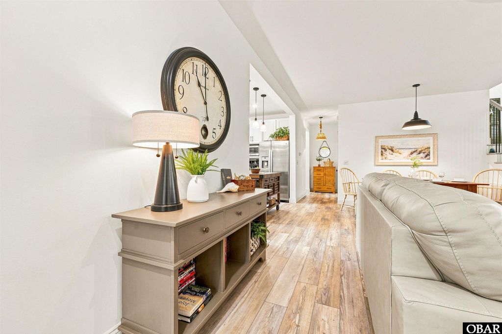 Image 27 of property listing at 141 Tuscarora Ct, Manteo, NC 27954
