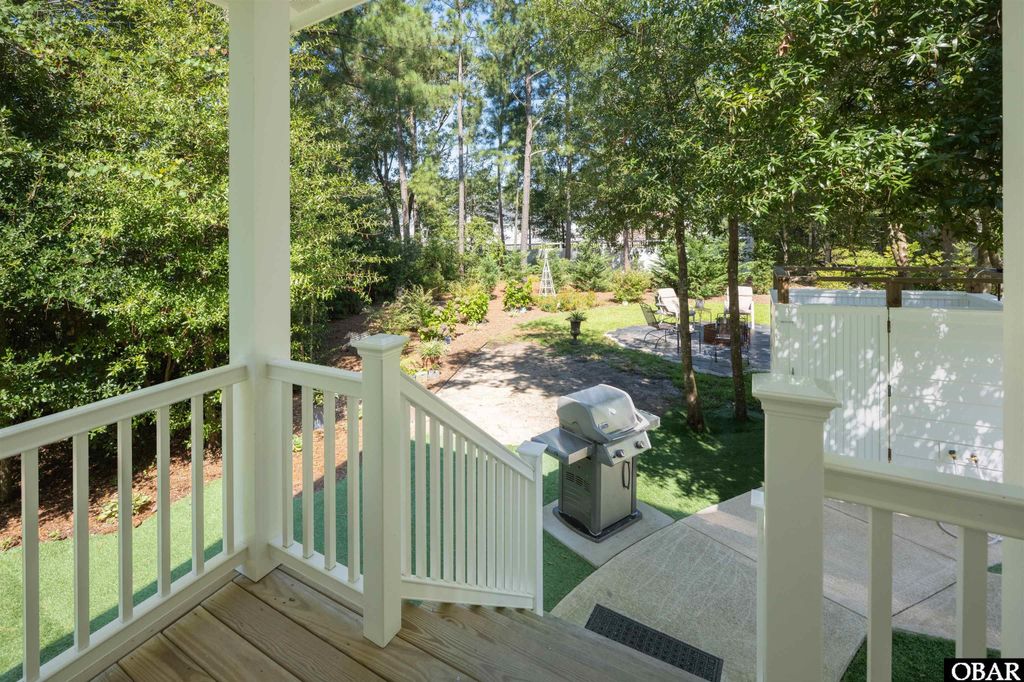 Image 30 of property listing at 141 Tuscarora Ct, Manteo, NC 27954