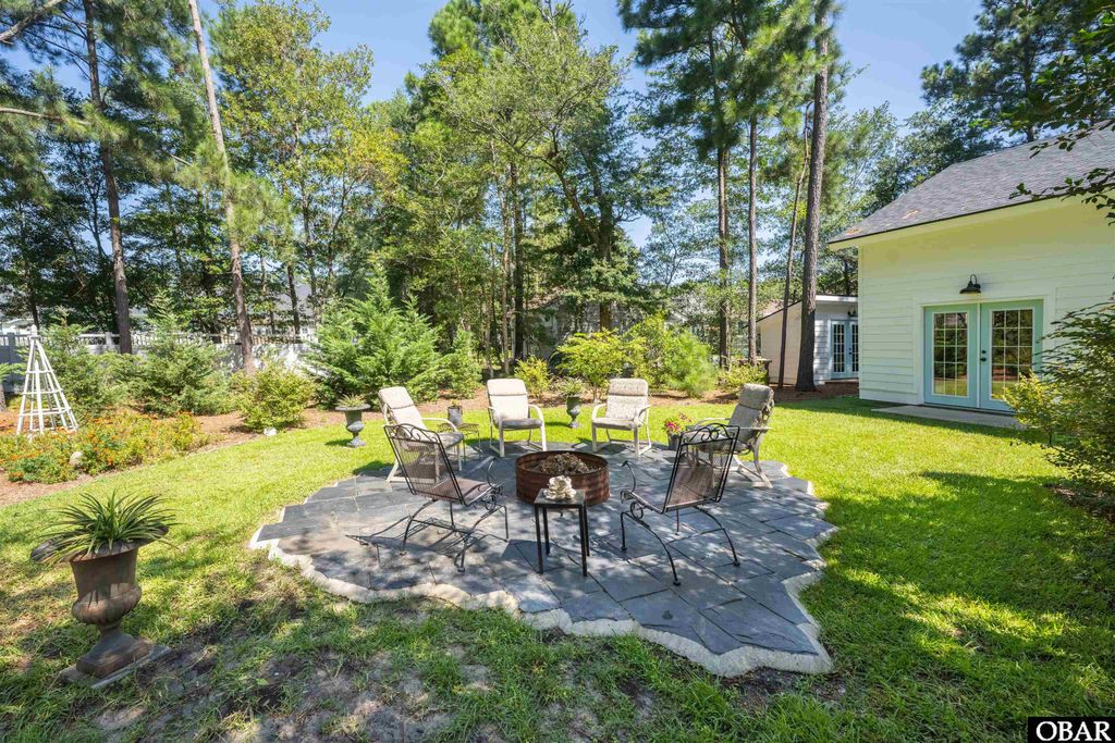 Image 35 of property listing at 141 Tuscarora Ct, Manteo, NC 27954