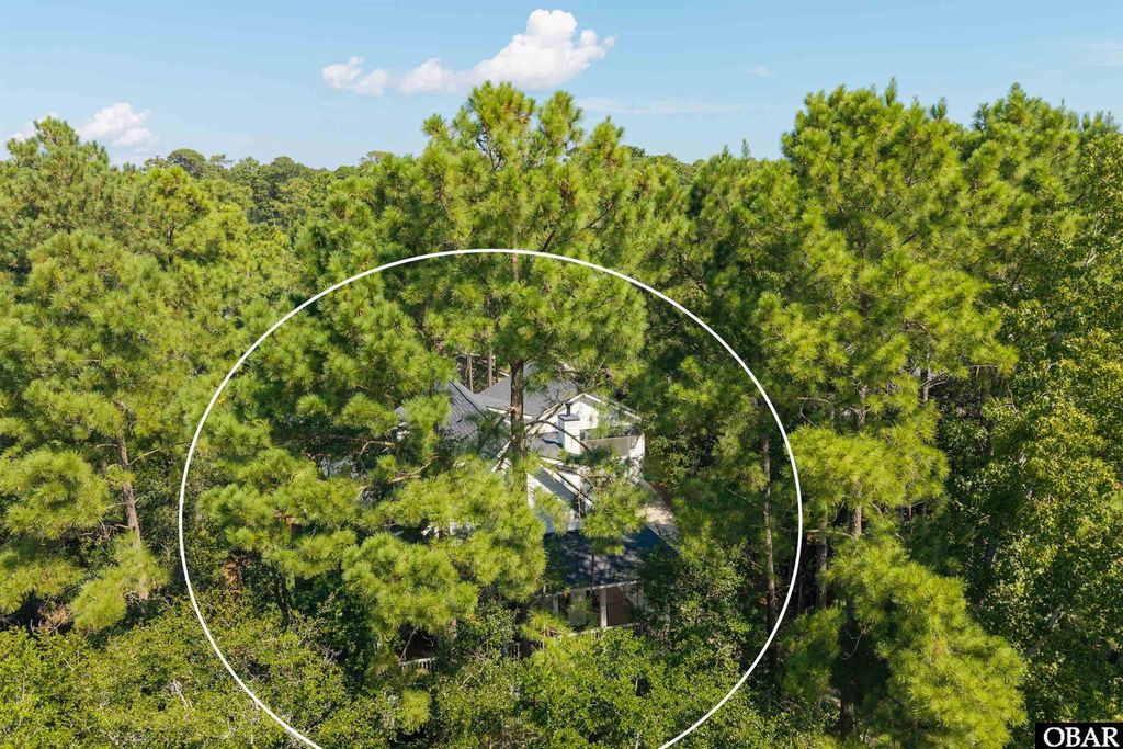 Image 44 of property listing at 141 Tuscarora Ct, Manteo, NC 27954