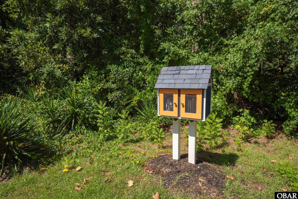 Image 45 of property listing at 141 Tuscarora Ct, Manteo, NC 27954
