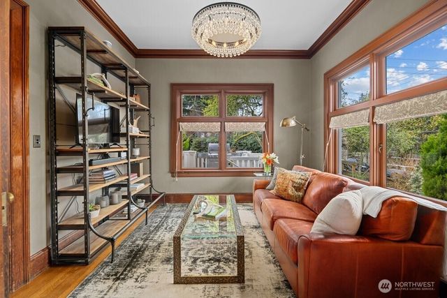 1251 21st Avenue E, Seattle, WA 98112