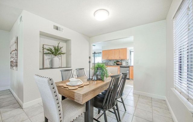 1653 E Cole Avenue, Fresno, CA 93720