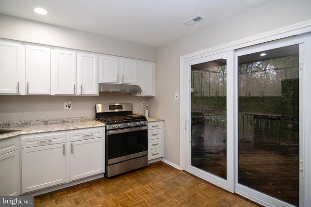 31 BRAMBLING LN, Voorhees, NJ 08043