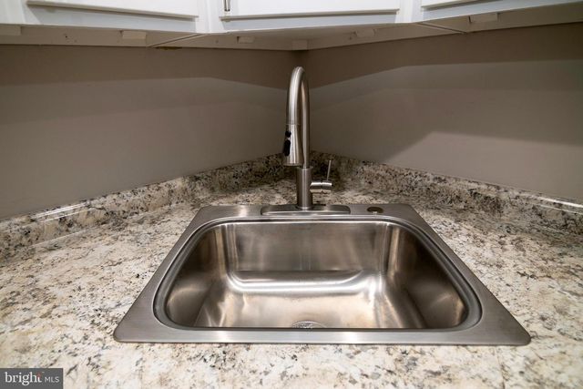 31 BRAMBLING LN, Voorhees, NJ 08043