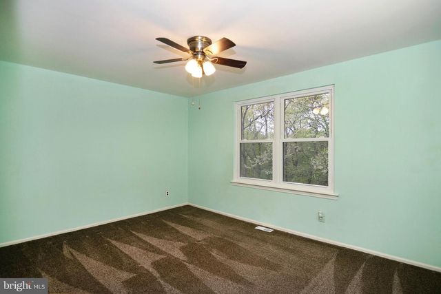 31 BRAMBLING LN, Voorhees, NJ 08043