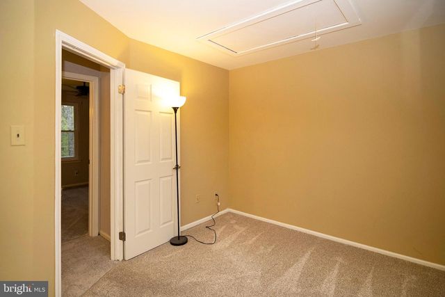31 BRAMBLING LN, Voorhees, NJ 08043