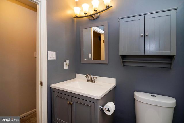 31 BRAMBLING LN, Voorhees, NJ 08043