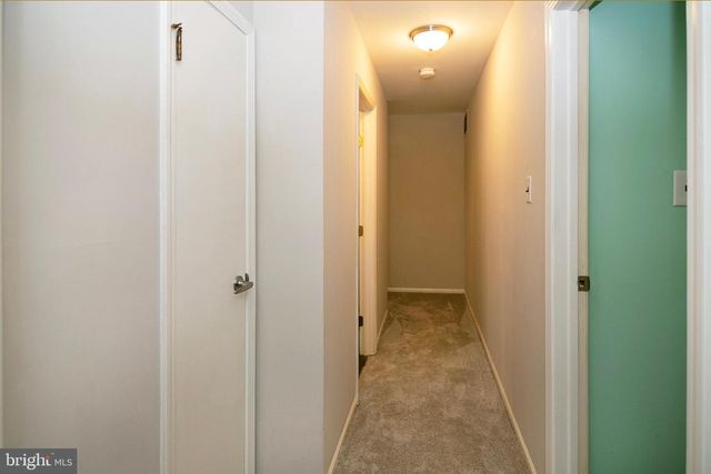 31 BRAMBLING LN, Voorhees, NJ 08043