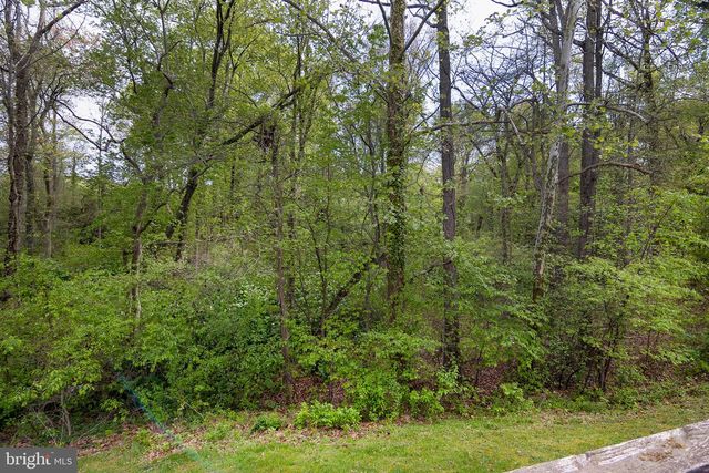 31 BRAMBLING LN, Voorhees, NJ 08043