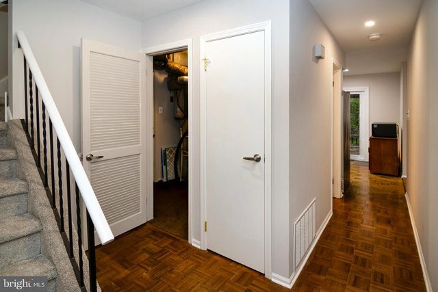 31 BRAMBLING LN, Voorhees, NJ 08043