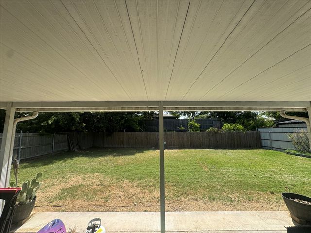 812 Reveille Road, Fort Worth, TX 76108