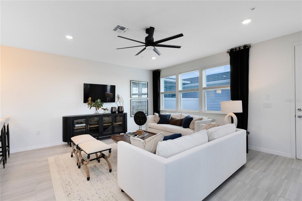 Image 12 of property listing at 10106 HADLEY STREET, Orlando, FL 32829