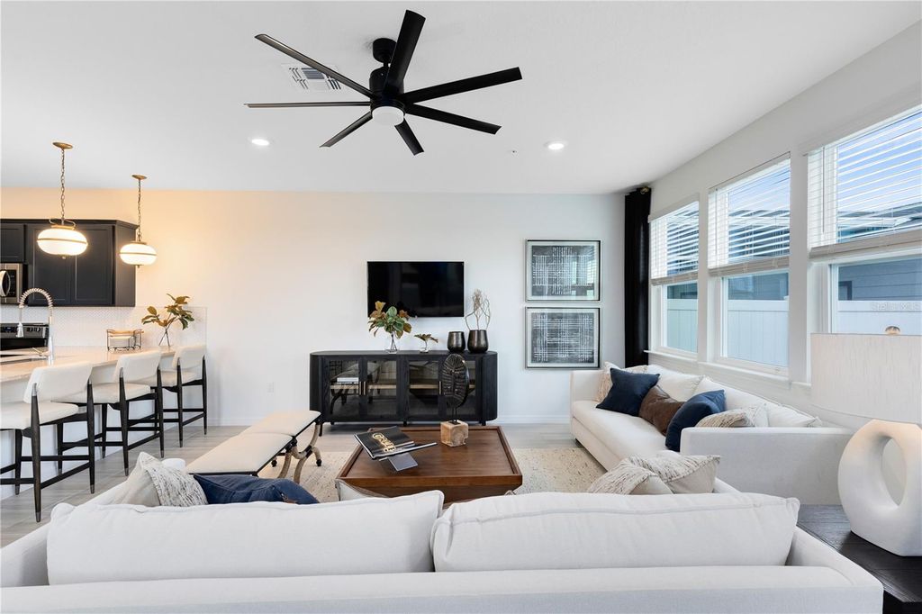 Image 13 of property listing at 10106 HADLEY STREET, Orlando, FL 32829