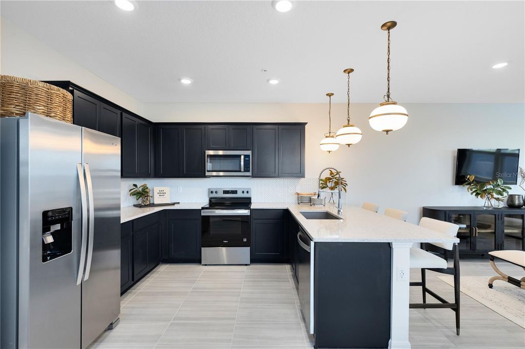 Image 4 of property listing at 10106 HADLEY STREET, Orlando, FL 32829