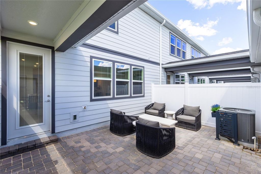 Image 34 of property listing at 10106 HADLEY STREET, Orlando, FL 32829