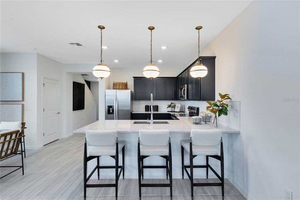 Image 8 of property listing at 10106 HADLEY STREET, Orlando, FL 32829