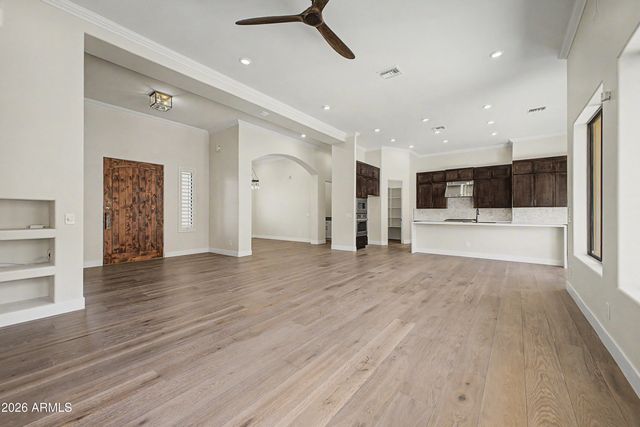 5949 W PINNACLE HILL Drive, Glendale, AZ 85310