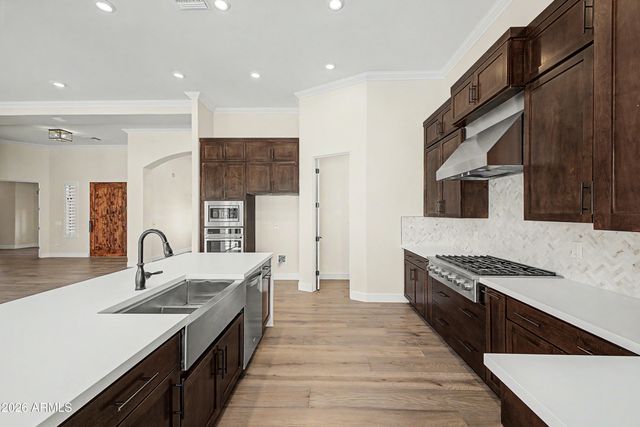 5949 W PINNACLE HILL Drive, Glendale, AZ 85310