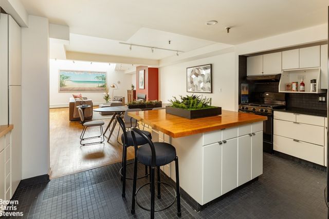 708 GREENWICH Street 1BC, New York City, NY 10014